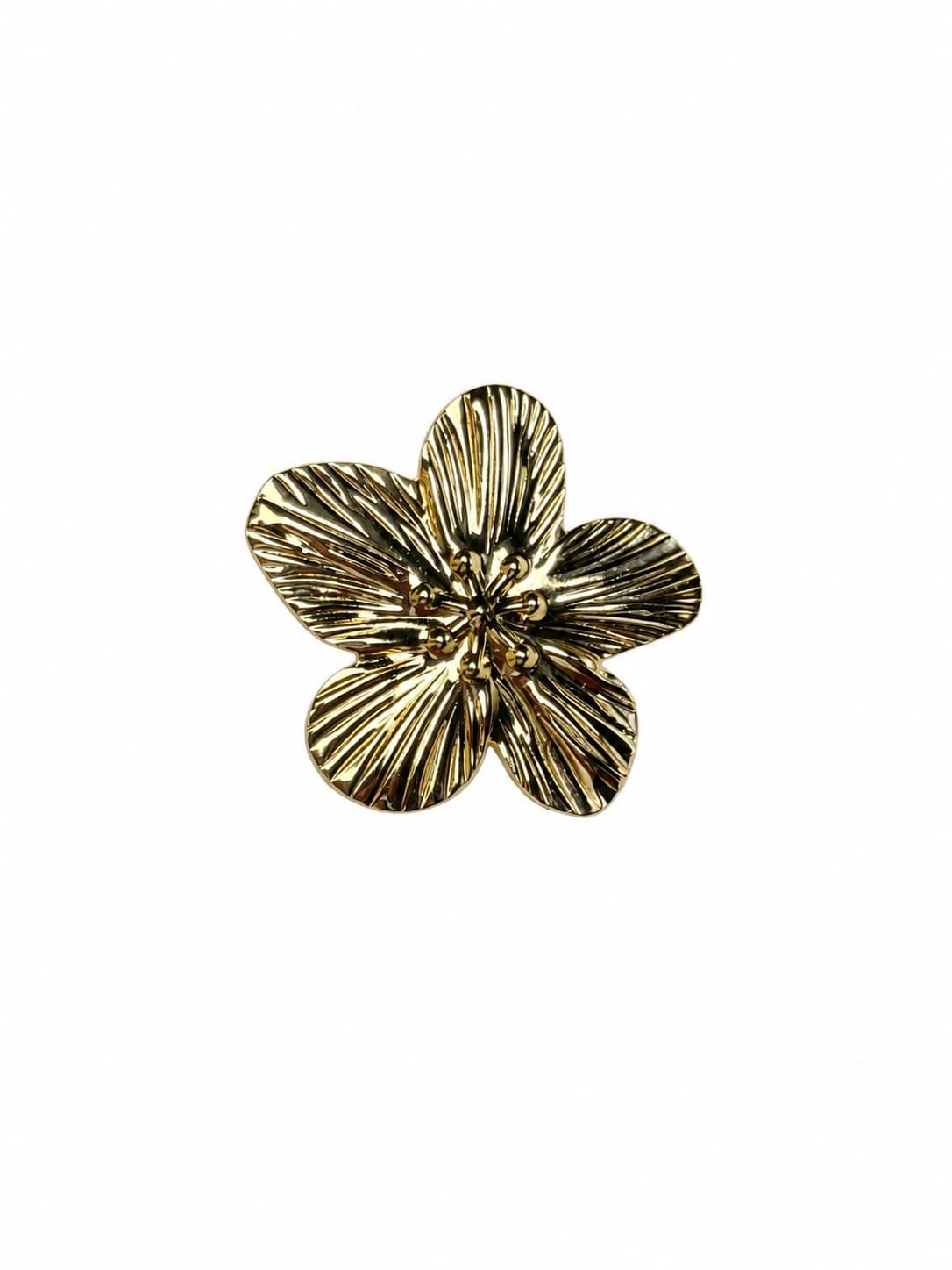 Flower Brooch by Sapé